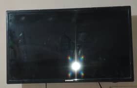 Samsung 32 inch LCD Led used like new