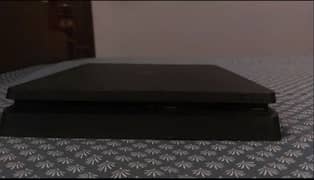 PS4 SLIM EDITION 2 CONTROLLERS