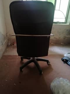 Revolving chair