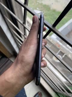 iPhone 11 64gb jv