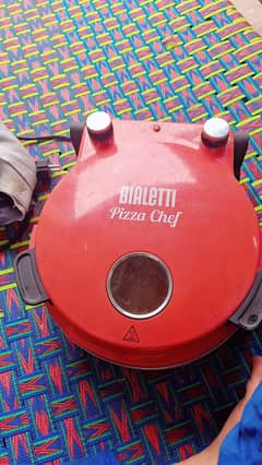 pizza maker