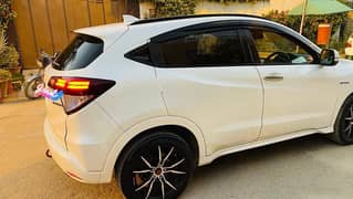 Honda Vezal Z package