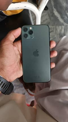 iPhone 11 owner lock/ panel damaged