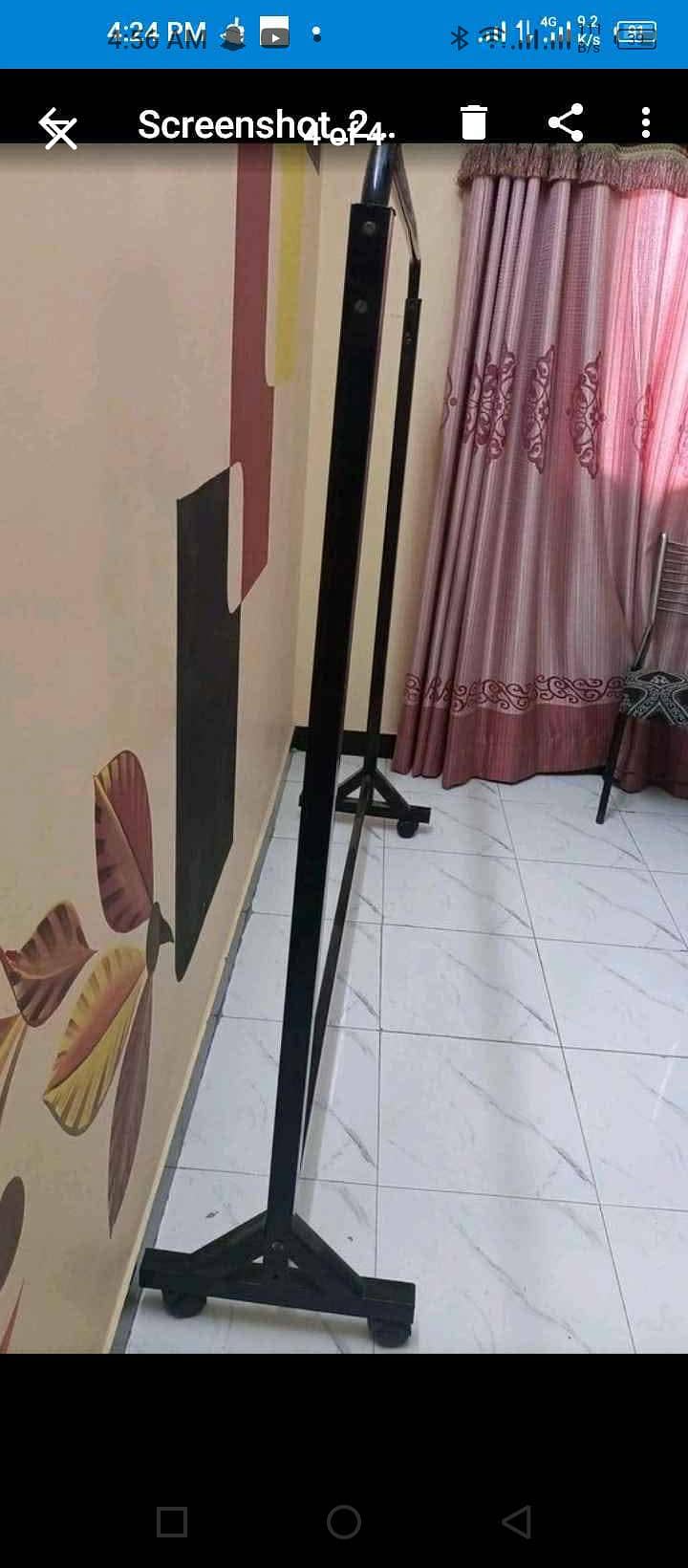 cloth stand 3
