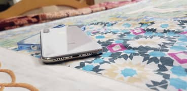 iphone X/64/GB OFFICAL AppRoVeD  No JV No Patch . .