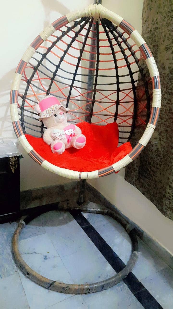 I want to seal a swing we use only 2 months it's in new condition 1