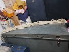 Large size petti/sandooq/steel trunk for sale 6ft