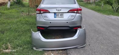Toyota yaris front and back bumper with front head lights origanl
