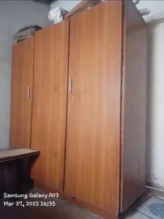 ALMARI 3 DOOR