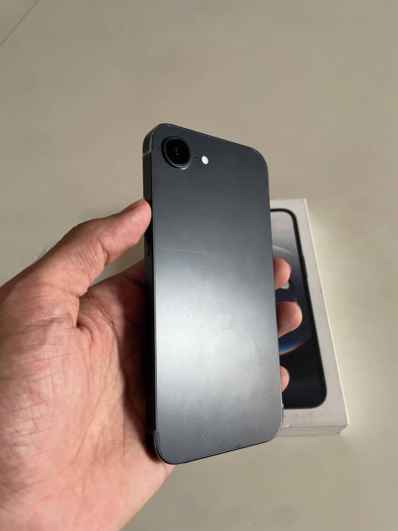 i phone 16E one day use Just open box 1 Cycle Exchange 15 simple 1