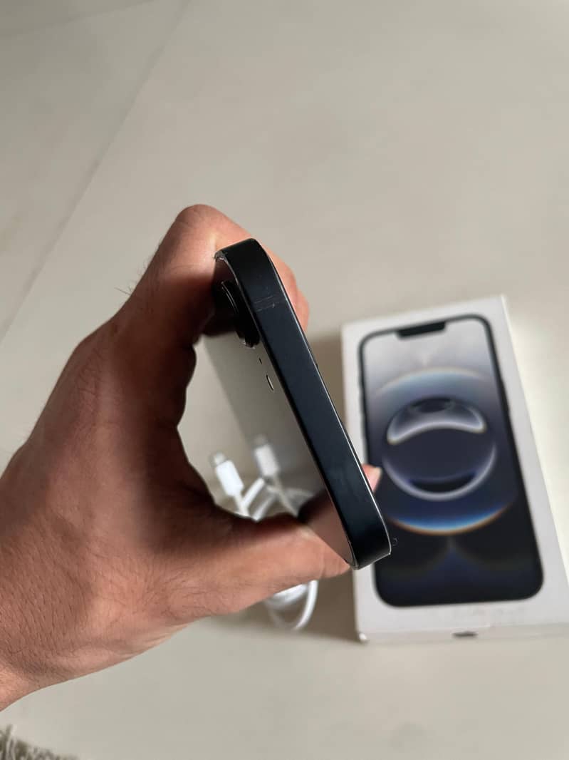 i phone 16E one day use Just open box 1 Cycle Exchange 15 simple 3