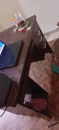 PC TABLE