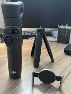 DJI