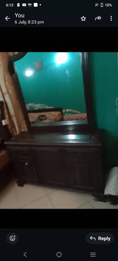 dressing table