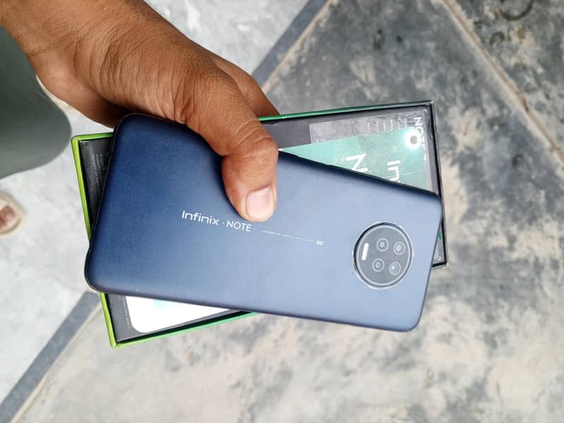 infnix note7 4/64 with box gaming device 4