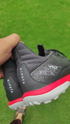Football Grippers  (KIPSTA VIRALTO 1 Turf) EUR 44