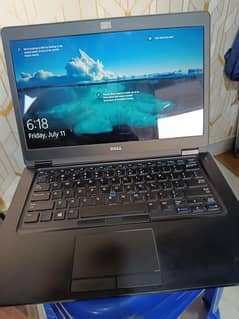 Dell latitude 5480. core i5/6th Gen. 8/128 GB SSD. touch screen. lapto