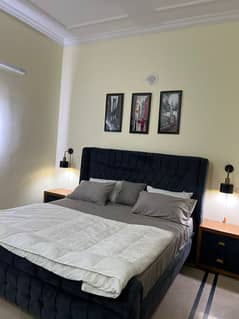 Per day 1bed apartment available