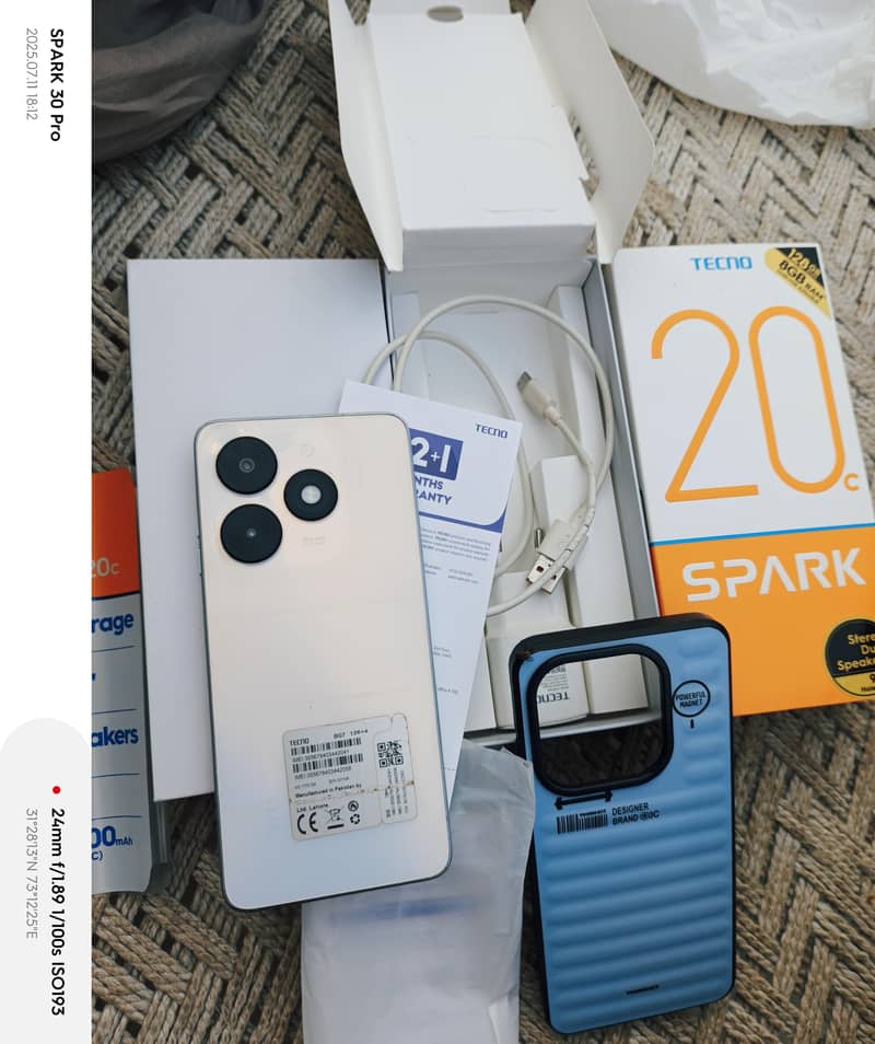 Tecno Spark 20c (4+4/128) Comlet box 0
