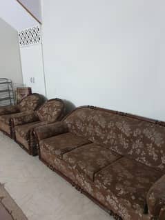 Old sofa set (5-Seater)