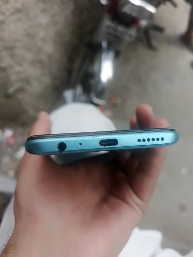 tecno spark 8 pro PTA approved 10/10 condition with box 3