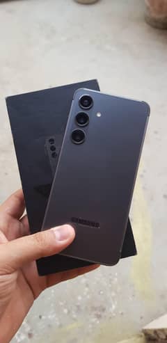 samsung s24 8/256 with box non pta country lock