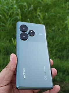 Realme GT 6