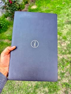 Dell 7400 UltraSlim Touch screen 8th Gen