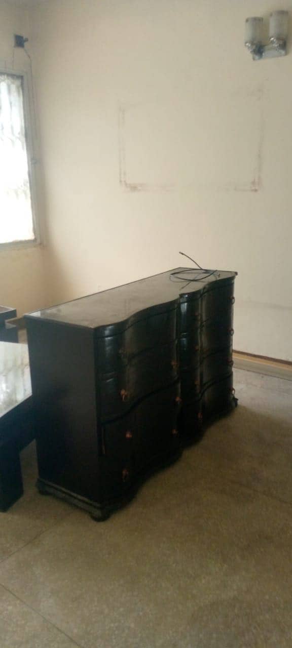 Dressing table with mirror and center table with 2 side tables 0