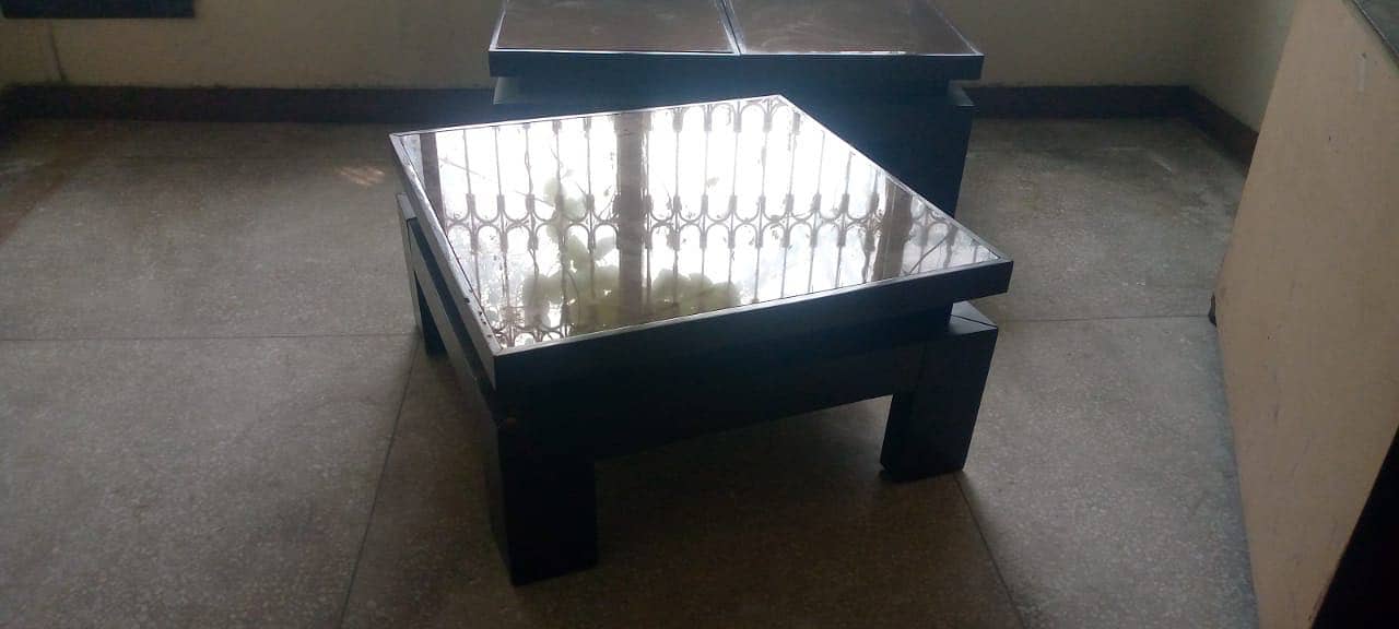 Dressing table with mirror and center table with 2 side tables 4