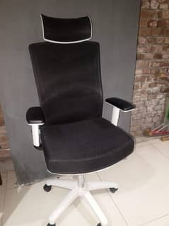 Fully imported executive office chair for sale / urgent sale