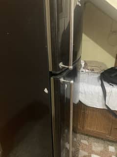Dawlance Fridge simple