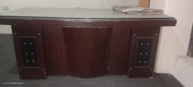 Office Table / workstation with a joint table for storage