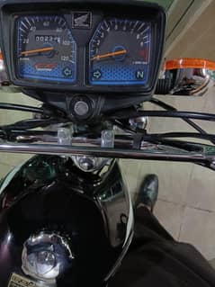 brand new Cg 125 only 200 km original drive