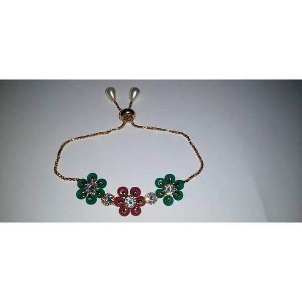 Shining Diva Imitation Flower Chain Bracelet by Viral Fashion