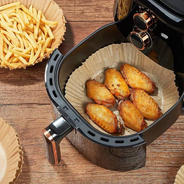 50 Pcs Round Disposable Paper Liners for Air Fryers, Baking and Roasting - Non-Stick and Oil Resistant