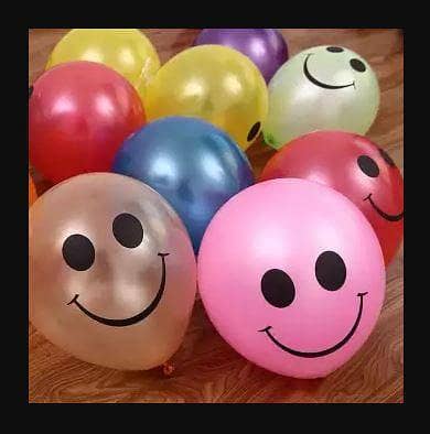100 Smiley Emoji Balloons for Celebrations