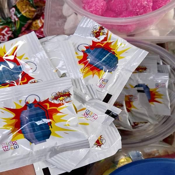 Original Kids Wish Boom Boom (Pack Of 25/50/100) Funny Boom Boom Prank Toy /Pranks Toy Bomb Bags / Bombs Funny Stress Practical Jokes / Toy For Kinds Toy Spray Toys Grenade Bag Fool Simulator /Bang Bang / With Affordable Price