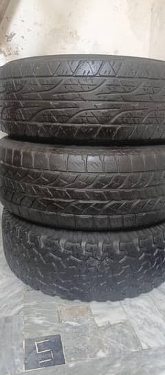 3Nos of Japanese Tubeless Jeep Tyres available at Peshawar read ad