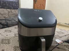 Air fryer for sale condition little bit scratches