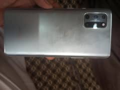 One plus 8t condition 10/9 dual sim official approved 12/256. GB