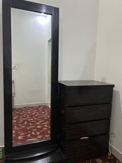 Dreasing table with mirror and bed and matress with 2 sidetables