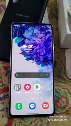 Samsung S20FE Complete Box.