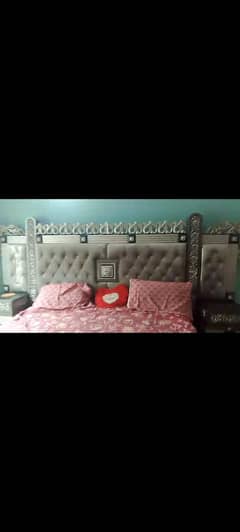 king size double bed, side tables and with dressing table