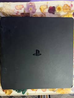 Playstation 4 slim