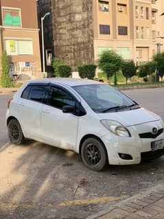 Toyota Vitz B1.0 10/13