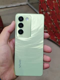 Vivo y100