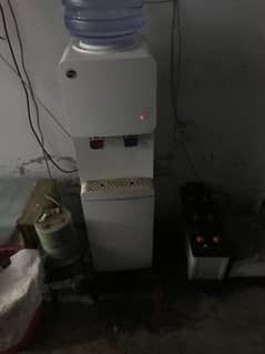Pel smart water dispenser