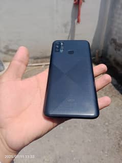 Infinix hot 9 play 6000 battery 4 64gb full ok