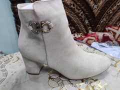 Alma's Branded New Heels shoes 